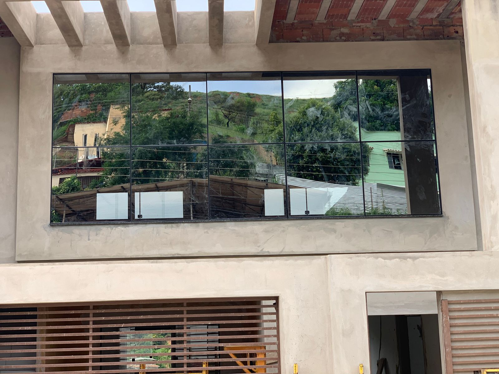 Instalação de vidro